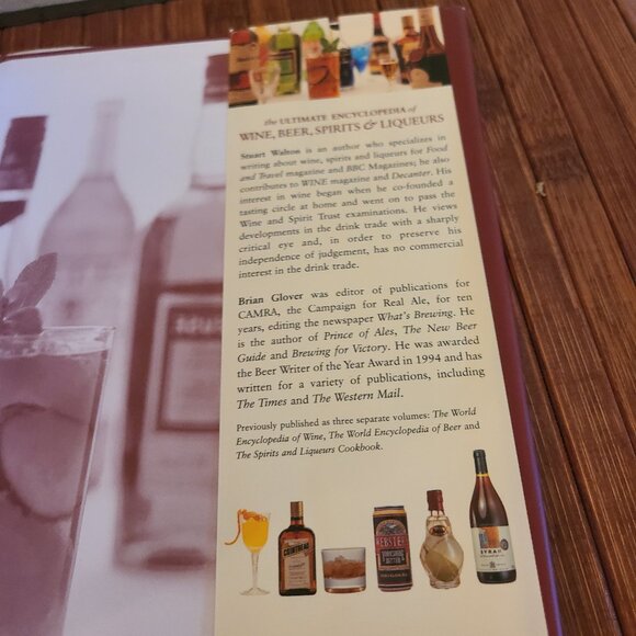 The Ultimate Encyclopedia of Wine, Beer, Spirits and Liqueurs - HC/DJ - Picture 6 of 10